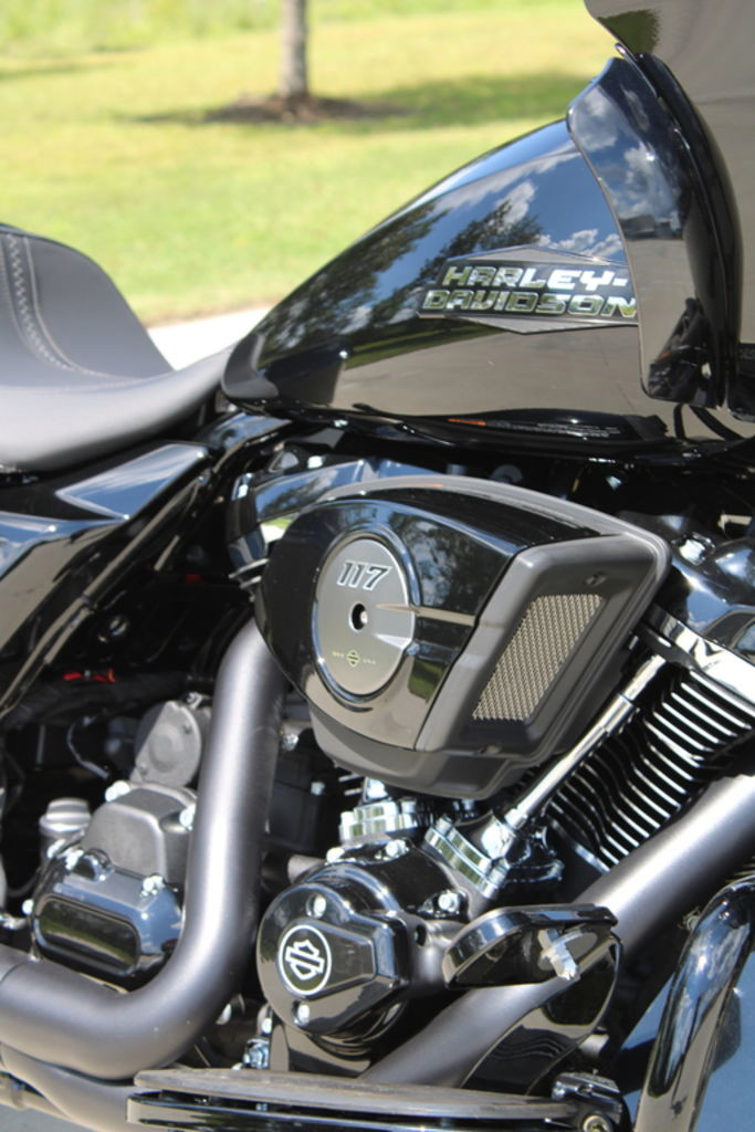 Road Glide®