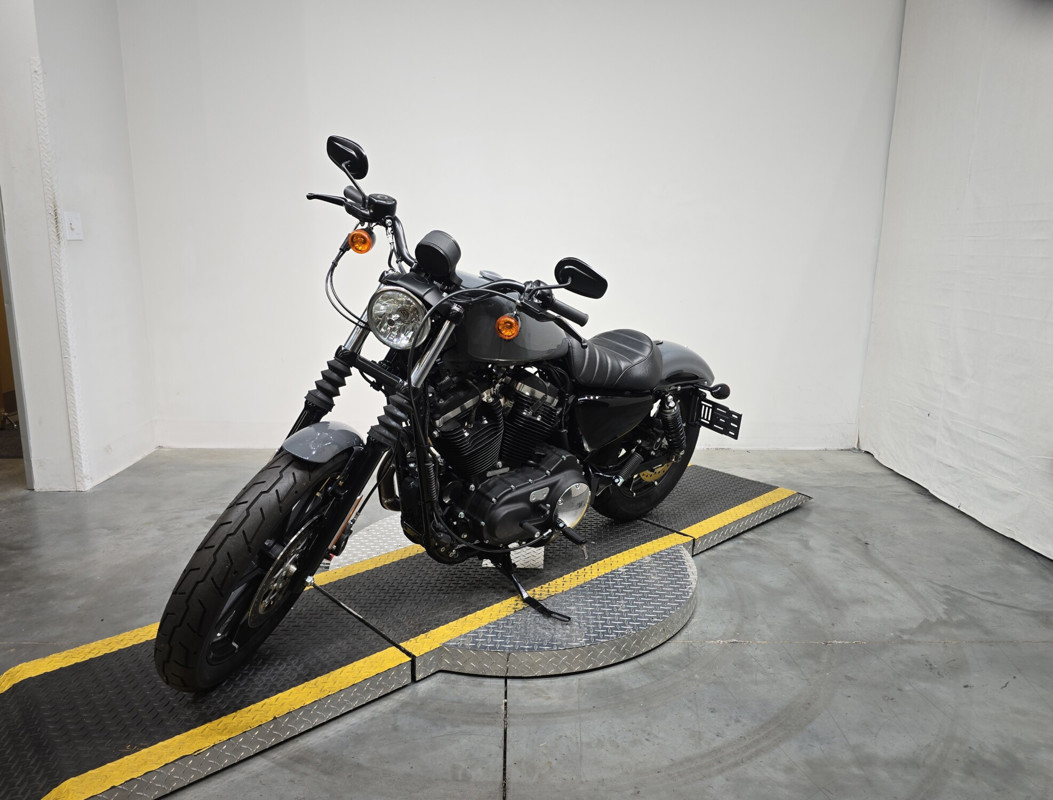 Iron 883®