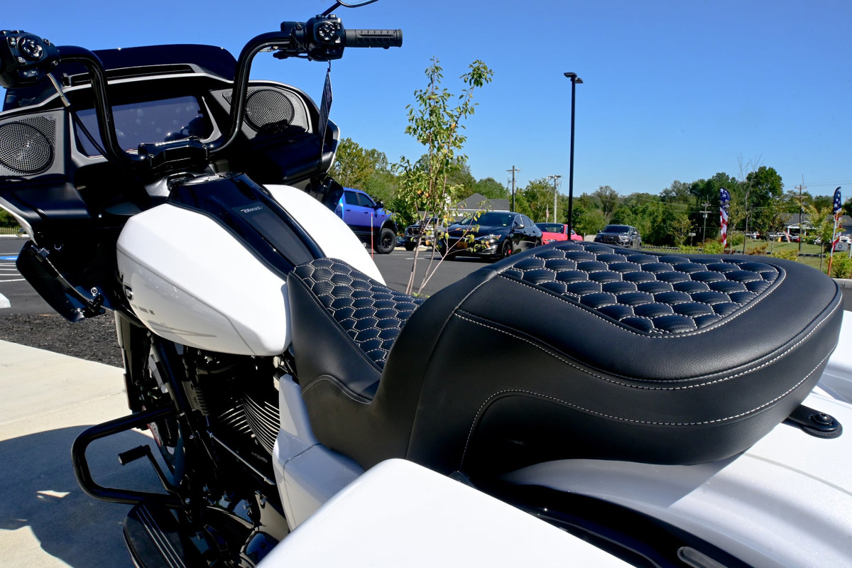Road Glide®