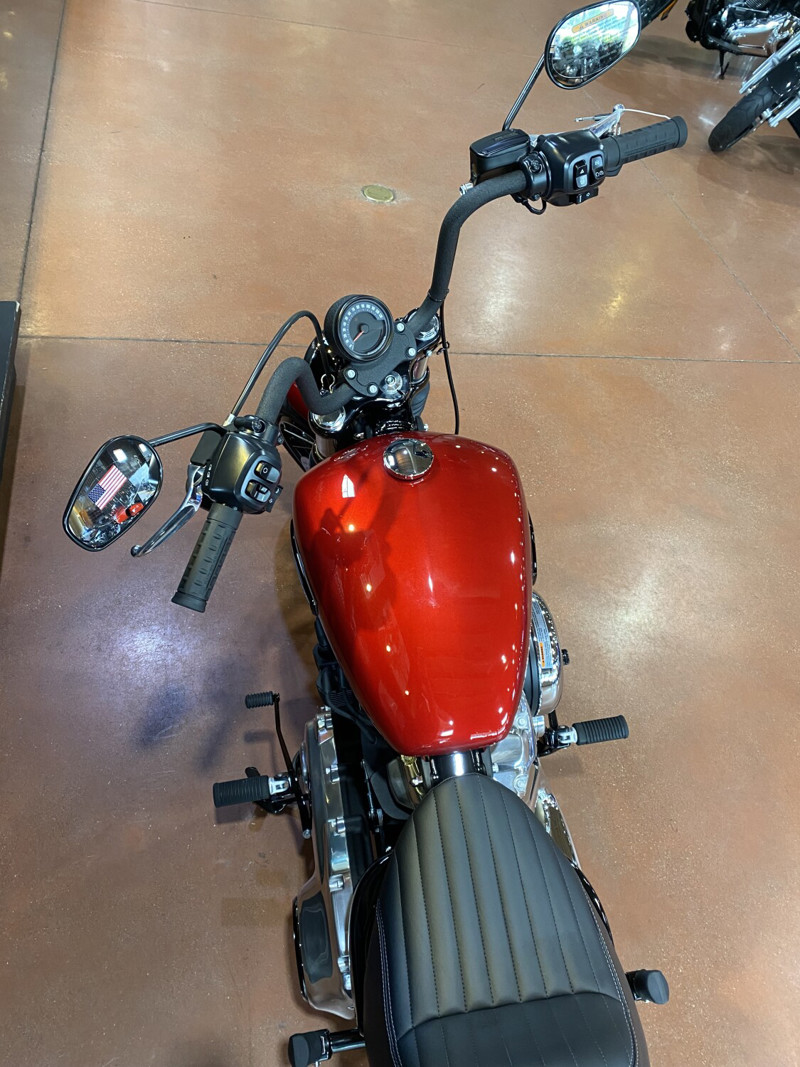 Street Bob®