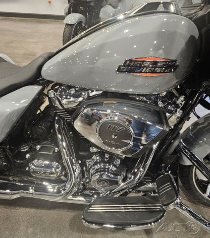 Road Glide®