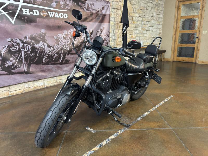 Iron 883®