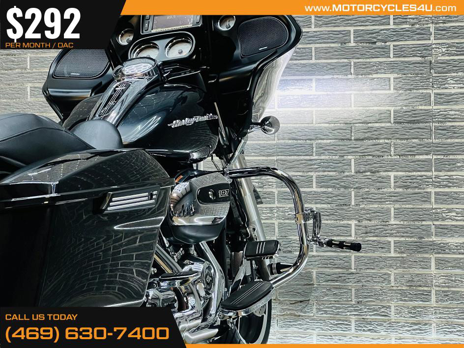 Road Glide®
