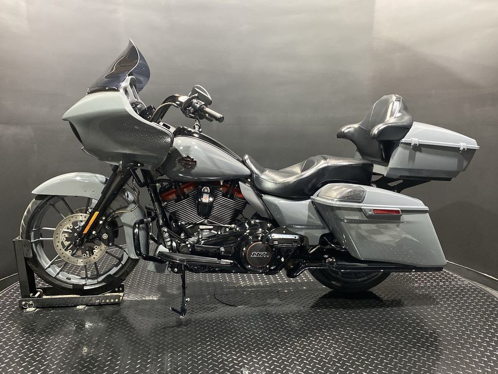 CVO® Road Glide®