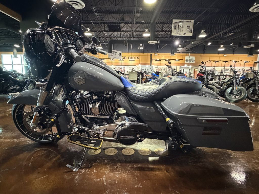 Street Glide® Special