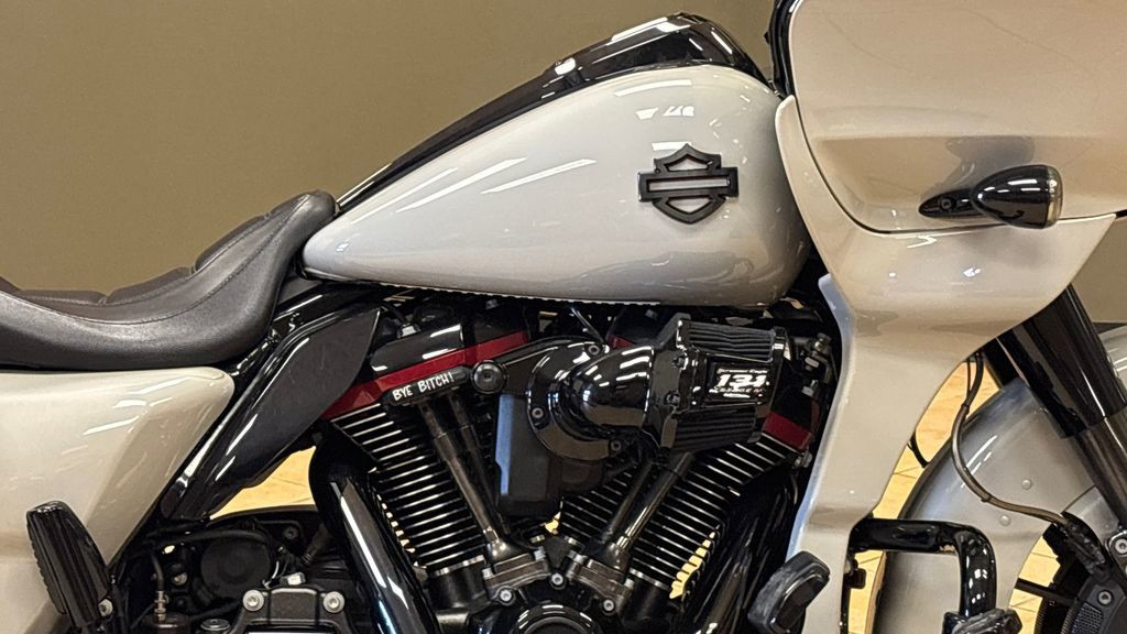 CVO® Road Glide®