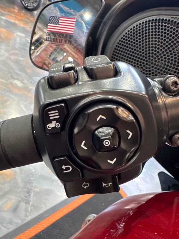 Street Glide®