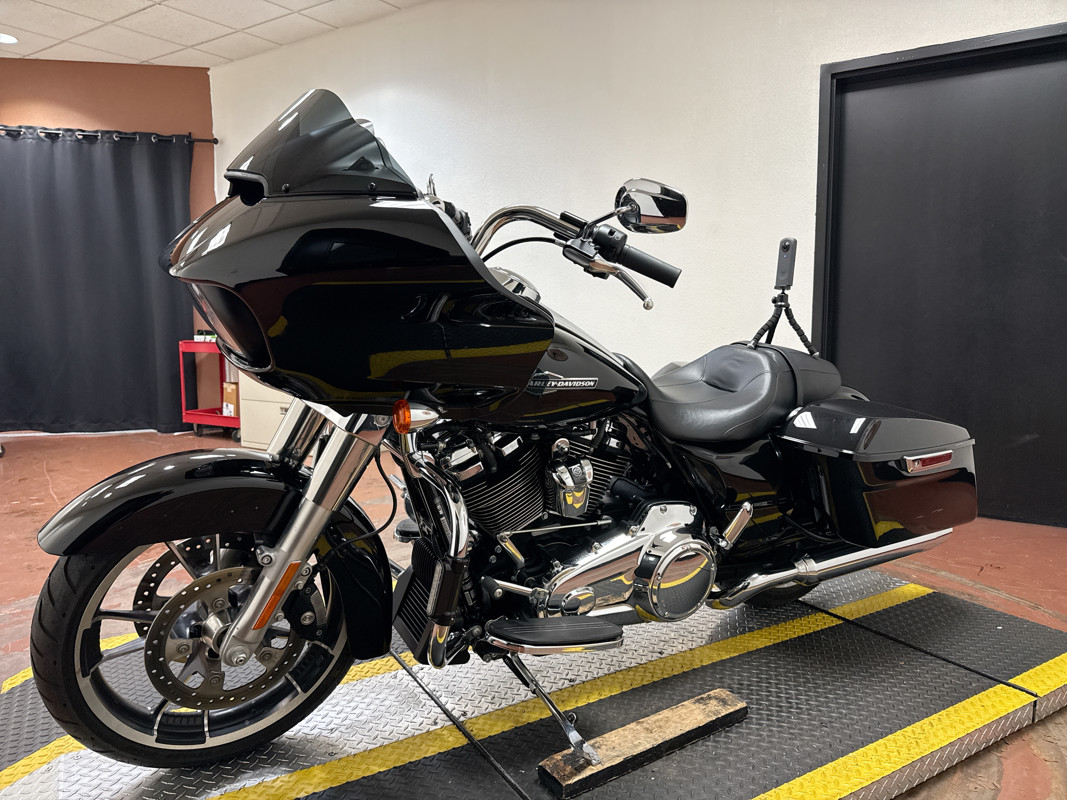 Road Glide®