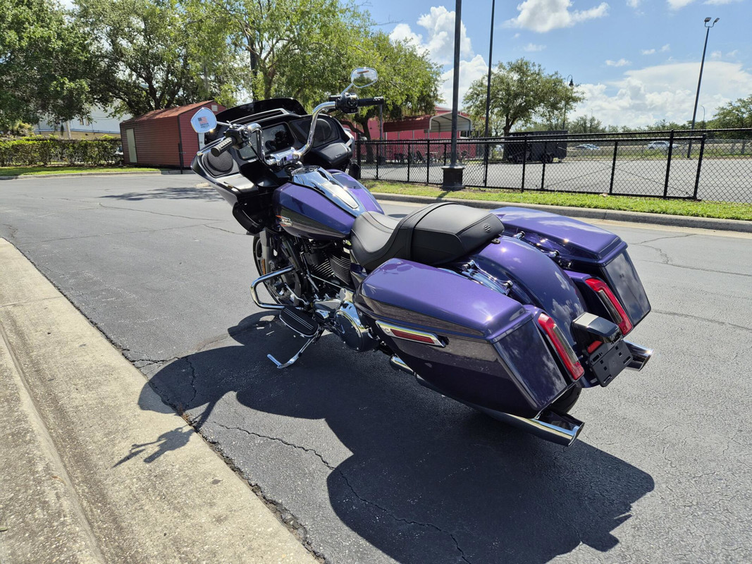 Road Glide®