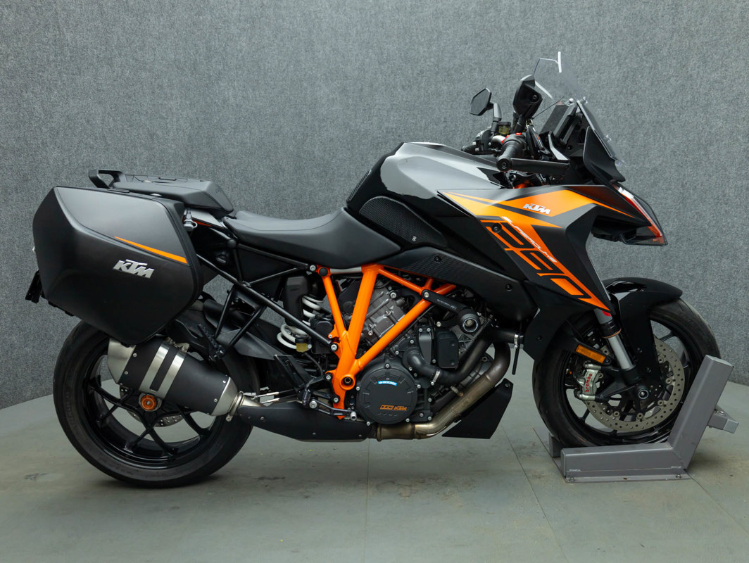 1290 Super Duke GT
