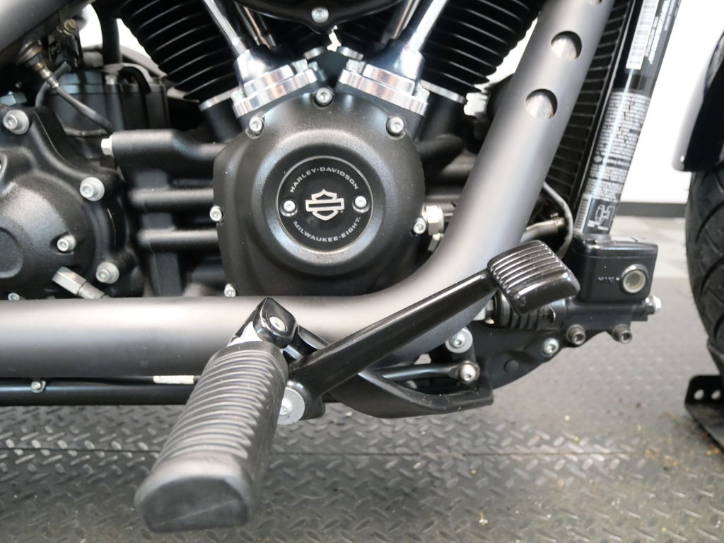 Softail® Street Bob®