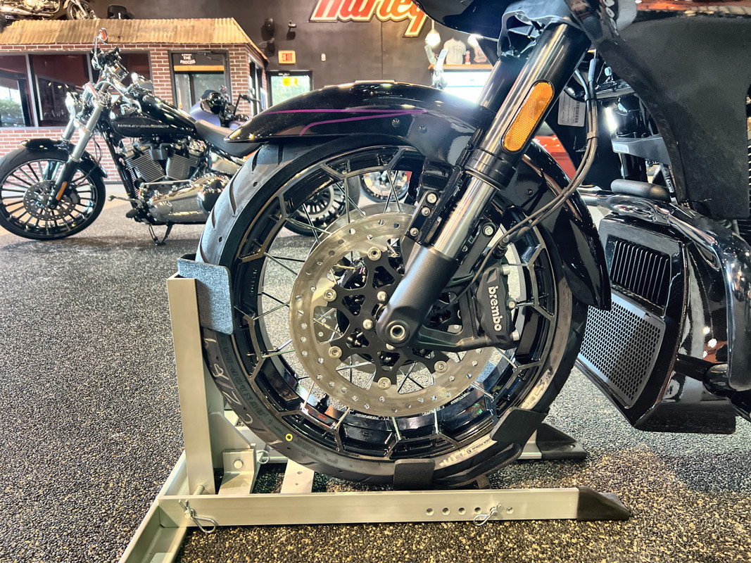 CVO® Road Glide®