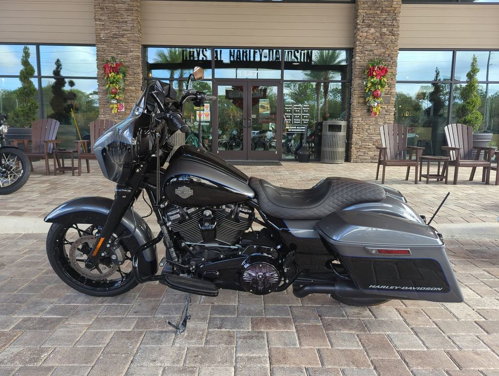 Street Glide® Special