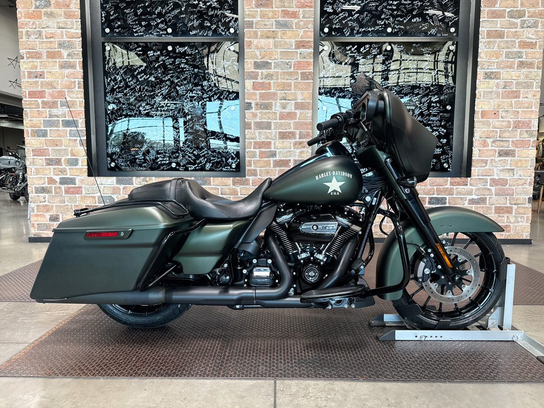 Street Glide® Special