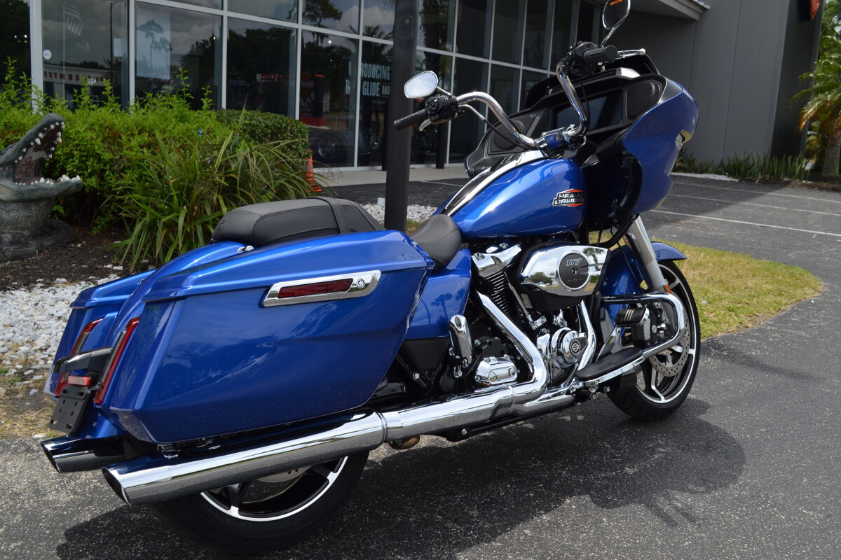Road Glide®