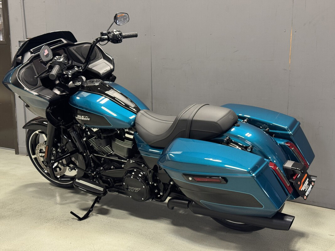 Road Glide®
