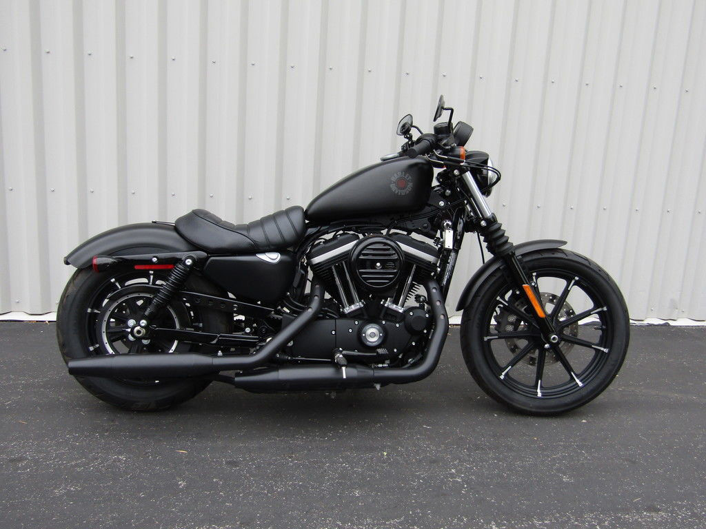 Iron 883®