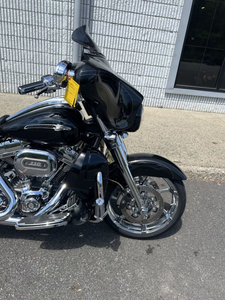 CVO® Street Glide®