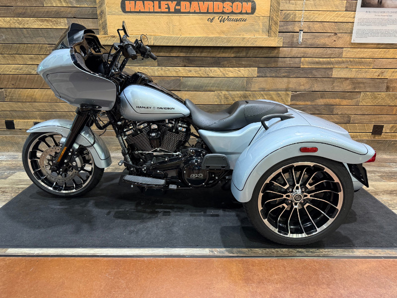 Road Glide® 3