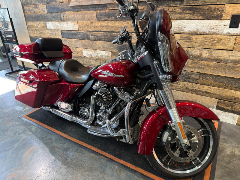 Street Glide®