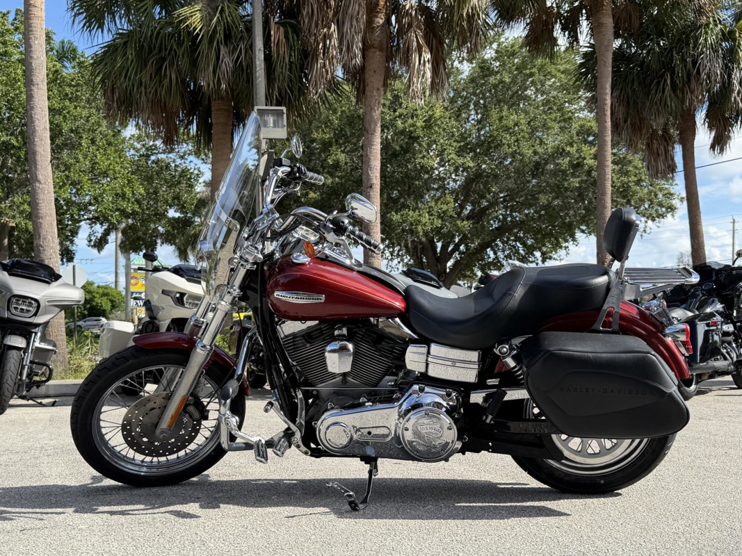 Dyna® Super Glide® Custom