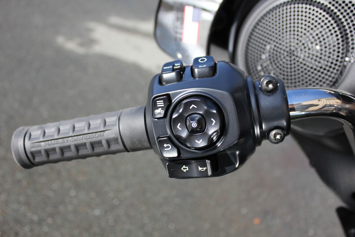 Street Glide®