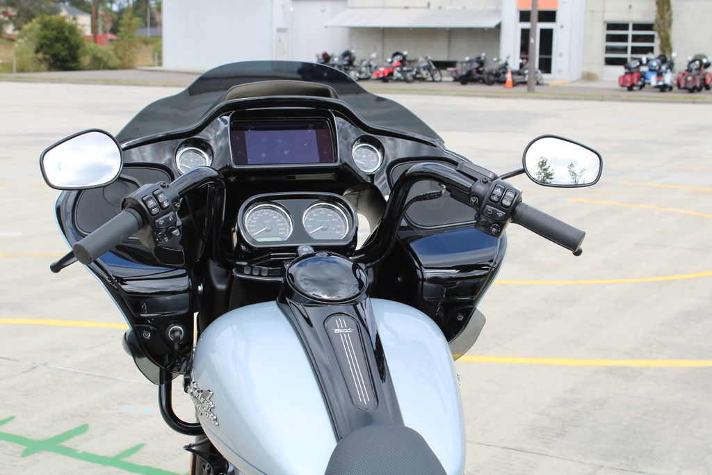Road Glide® 3