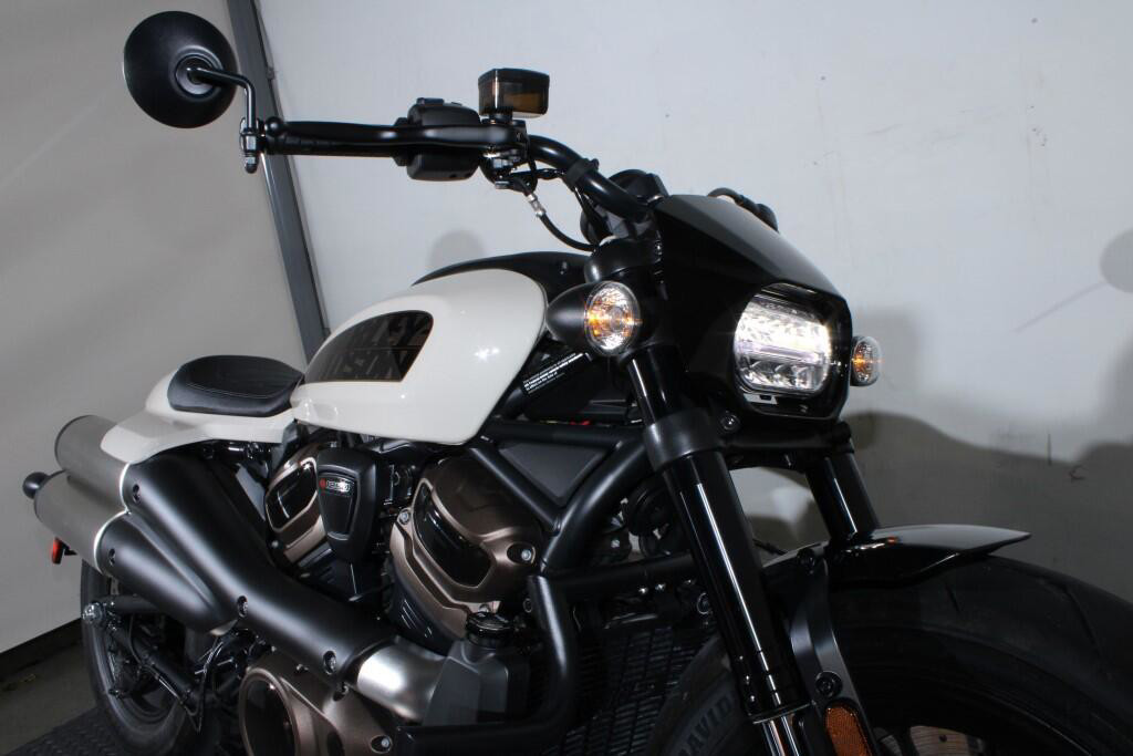Sportster® S