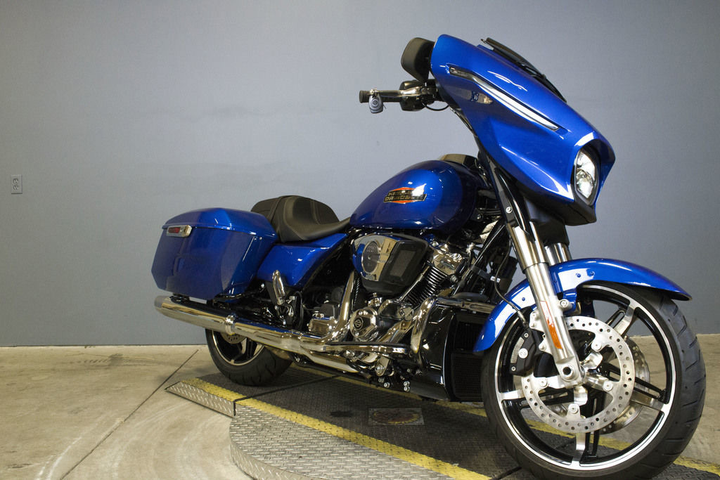 Street Glide®