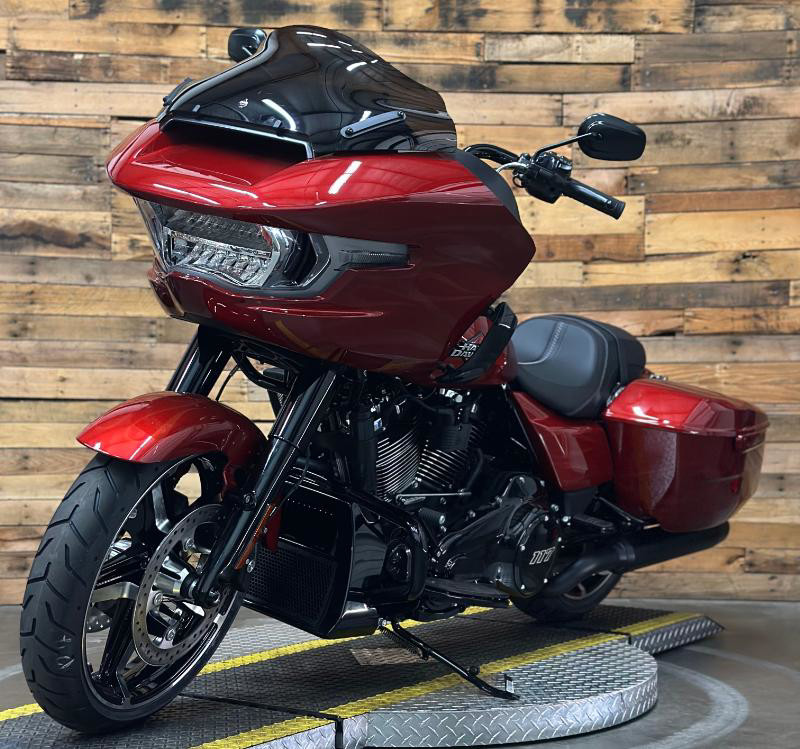 Road Glide®