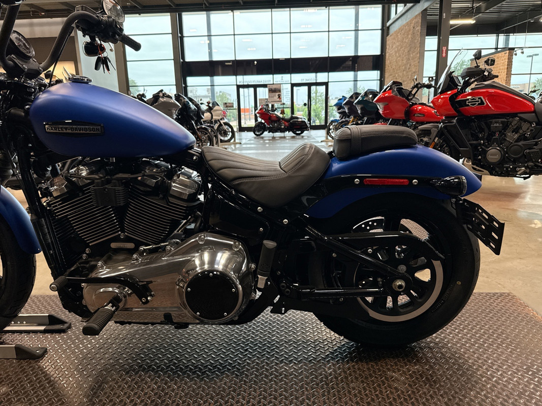 Street Bob®