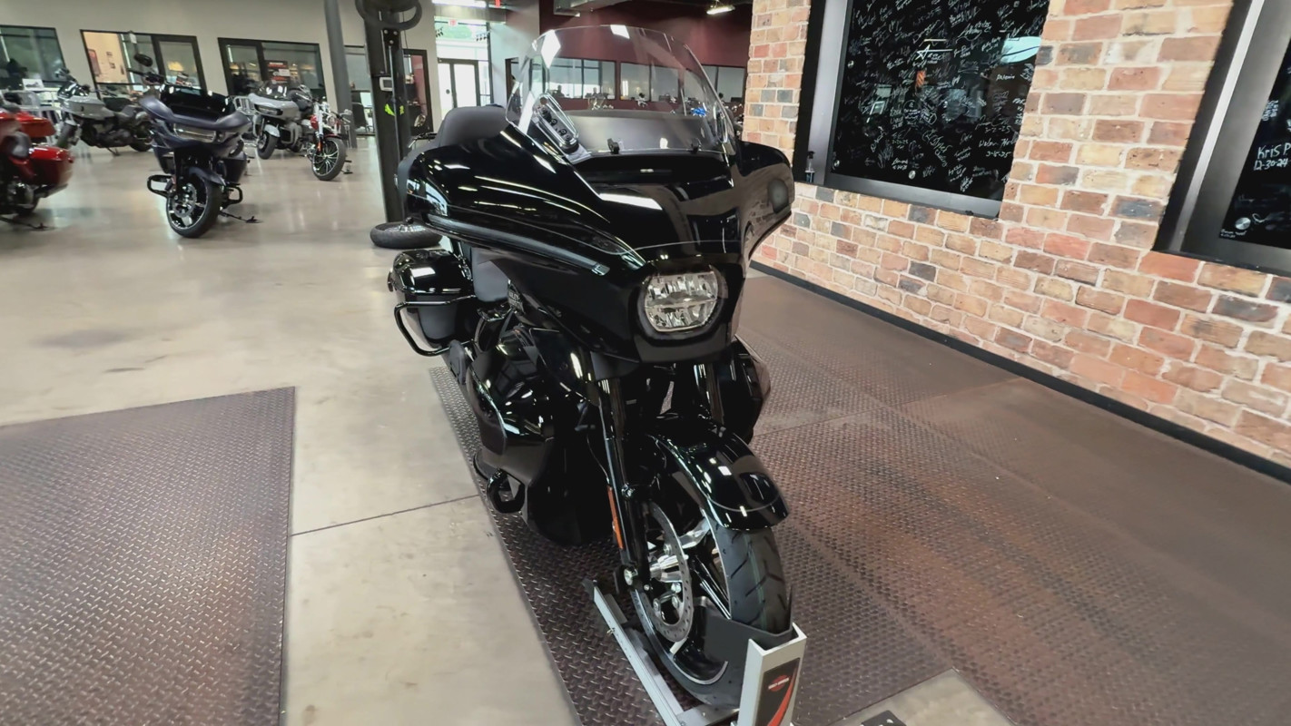Street Glide® Ultra
