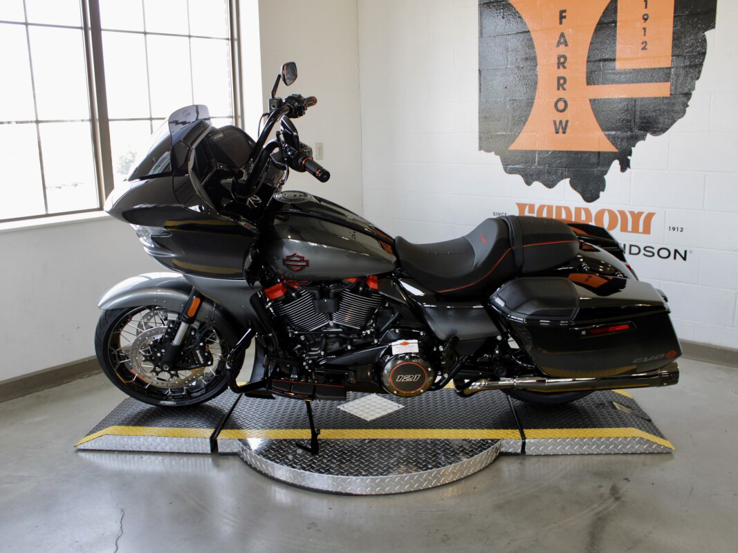CVO® Road Glide®