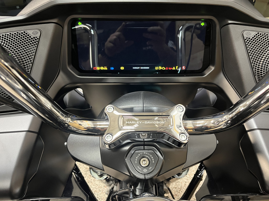 Road Glide®