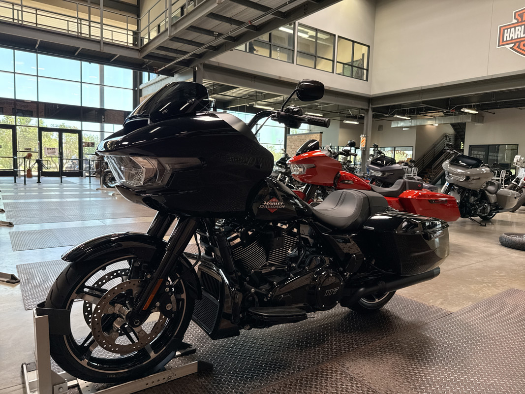 Road Glide®