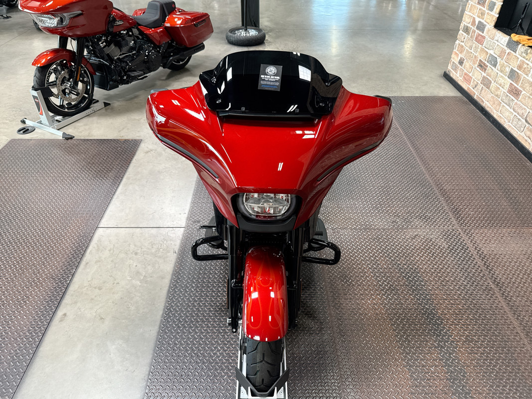 Street Glide®
