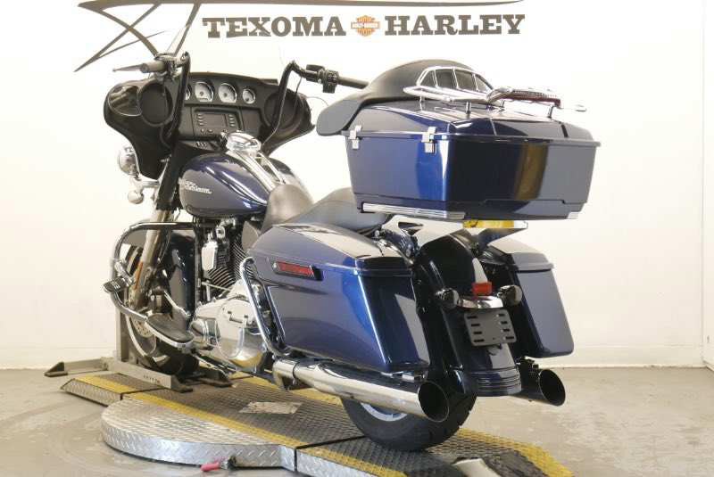 Street Glide®