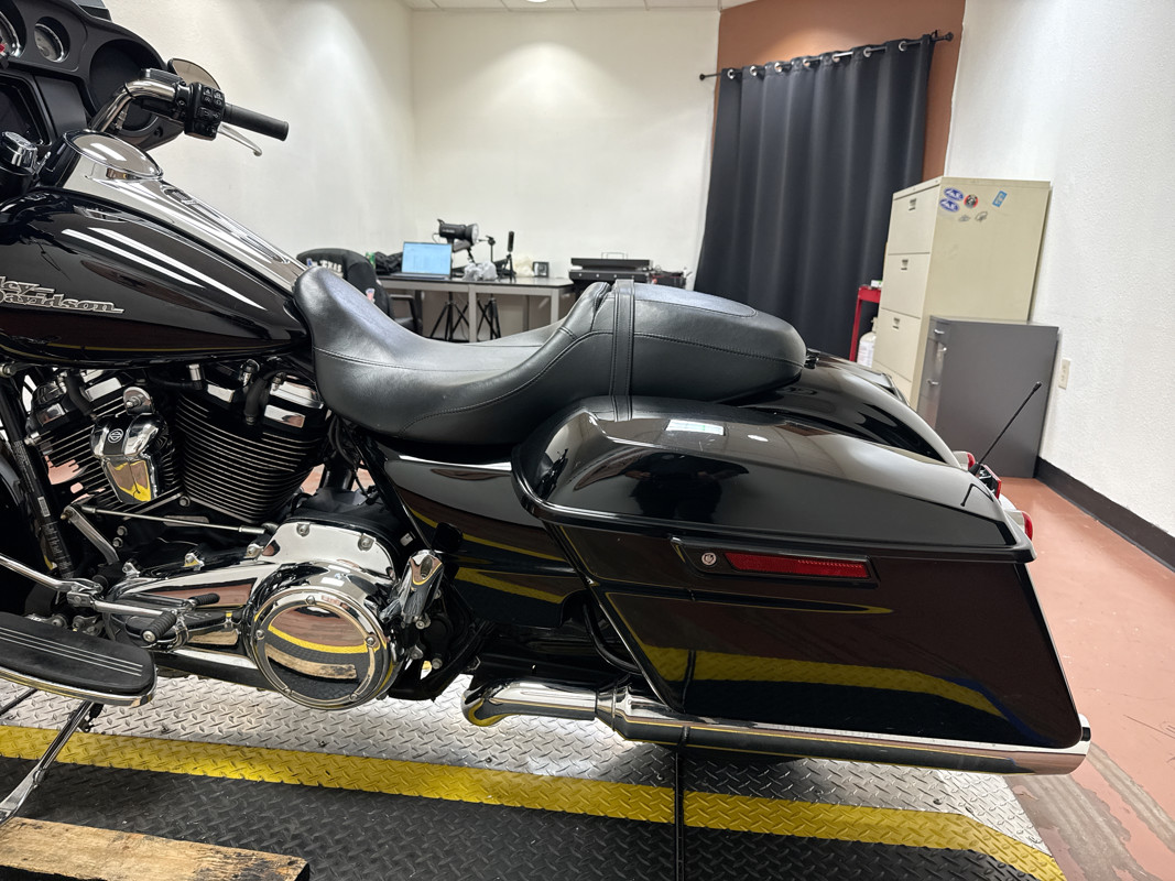 Street Glide®
