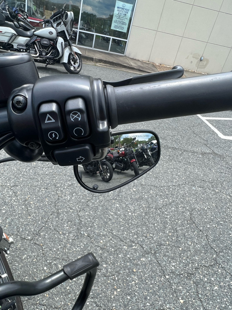 Iron 883®