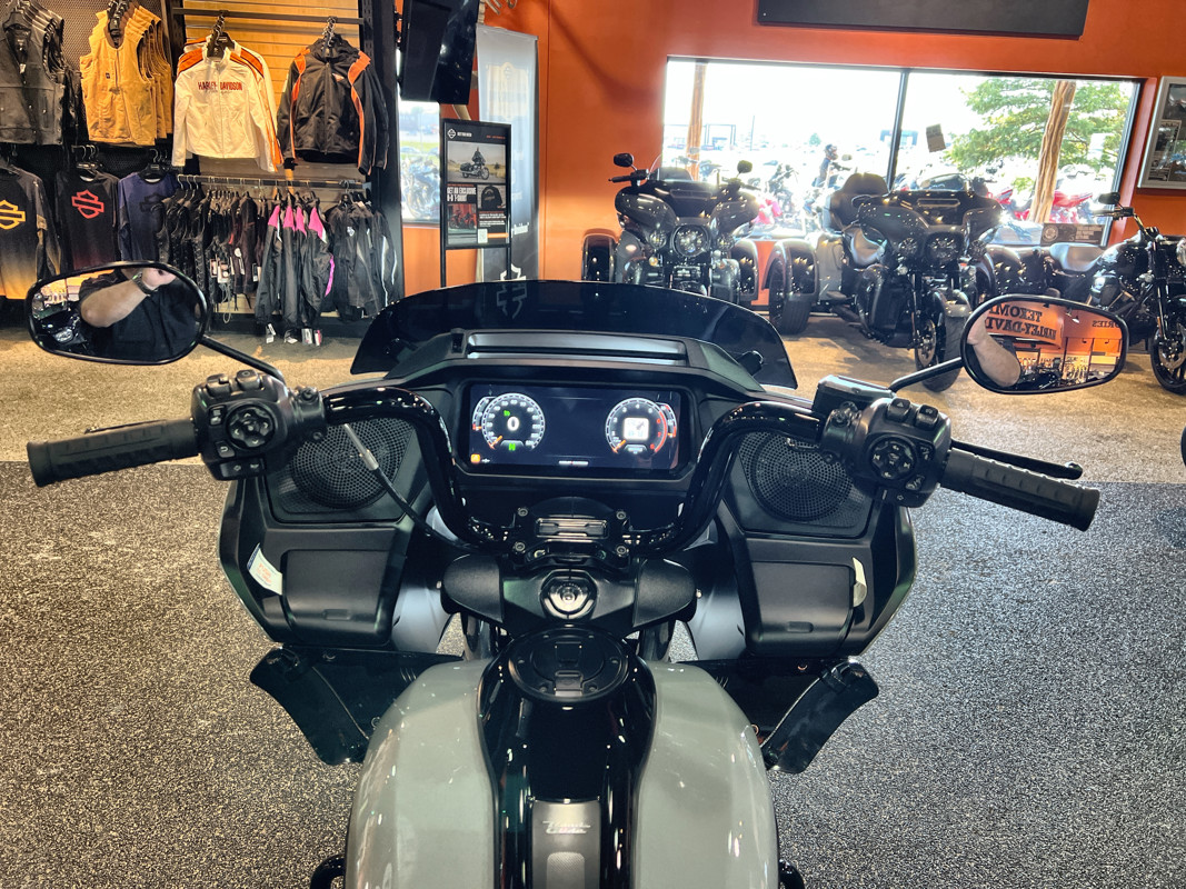 Road Glide®