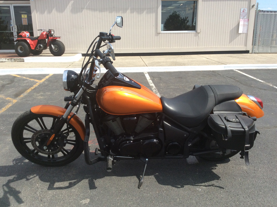 Vulcan 900 Custom