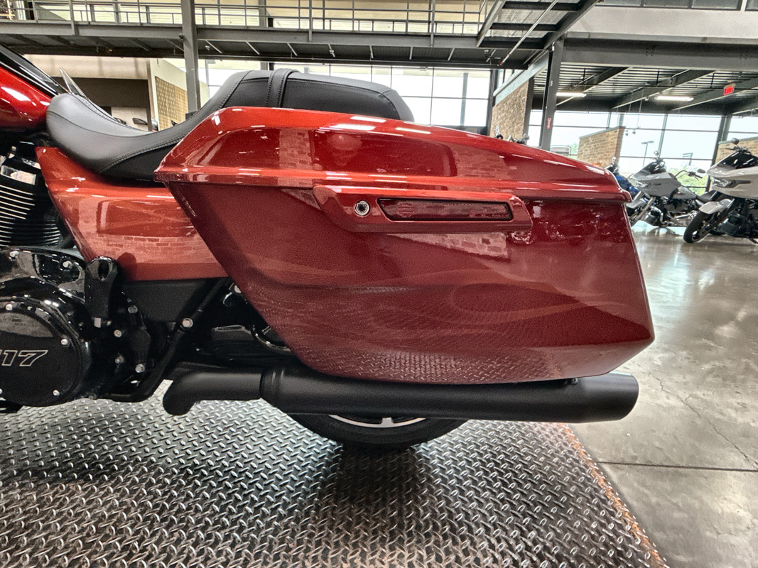 Road Glide®