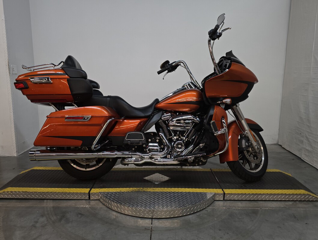 Road Glide® Ultra