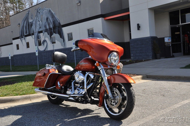Street Glide® PowerPak