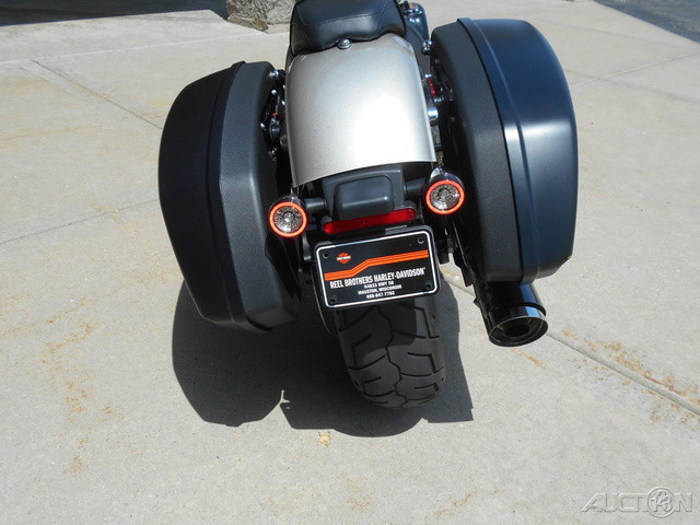 Softail® Sport Glide®