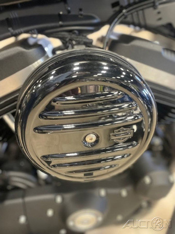 Iron 883®