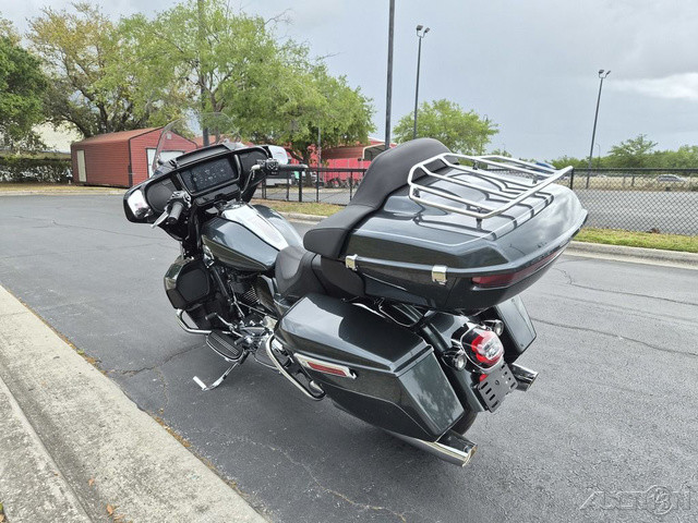 Street Glide® Limited