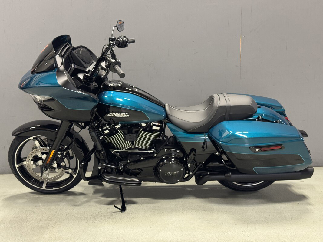 Road Glide®