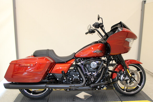Road Glide®