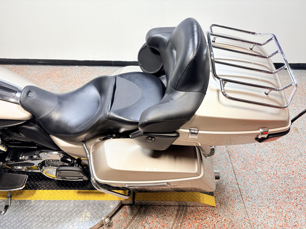 Road Glide® Ultra